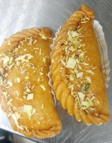 GUJIYA 250 gms approx